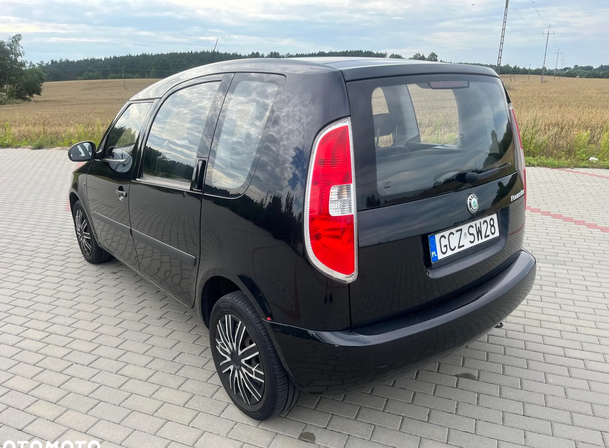 Skoda Roomster cena 13499 przebieg: 201000, rok produkcji 2009 z Człuchów małe 79